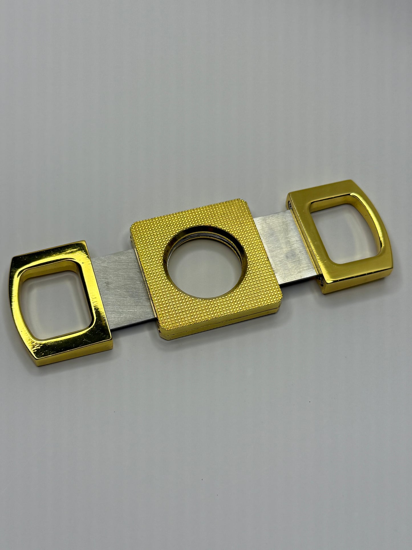 Etched Body Guillotine Cutter (Gold)