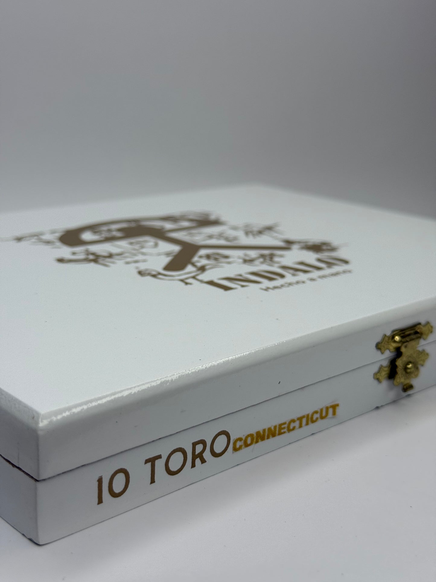 10 Count White Box
