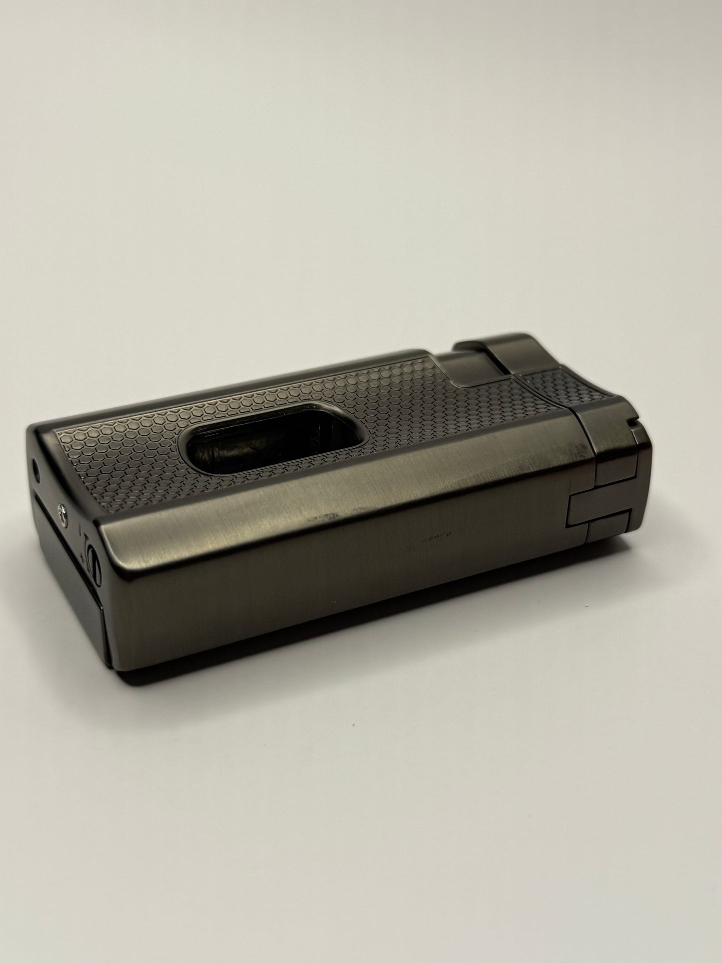Lumina Torch w/ V-Cut (Gun Metal)