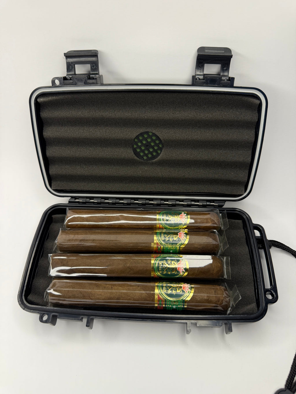 5 ct Cigar travel case humidor
